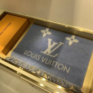 Replica LV M76076 Louis Vuitton Studdy Reykjavik Scarf