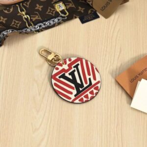 Replica Louis Vuitton M69722 LV Crafty Illustre Bag Charm and Key Holder